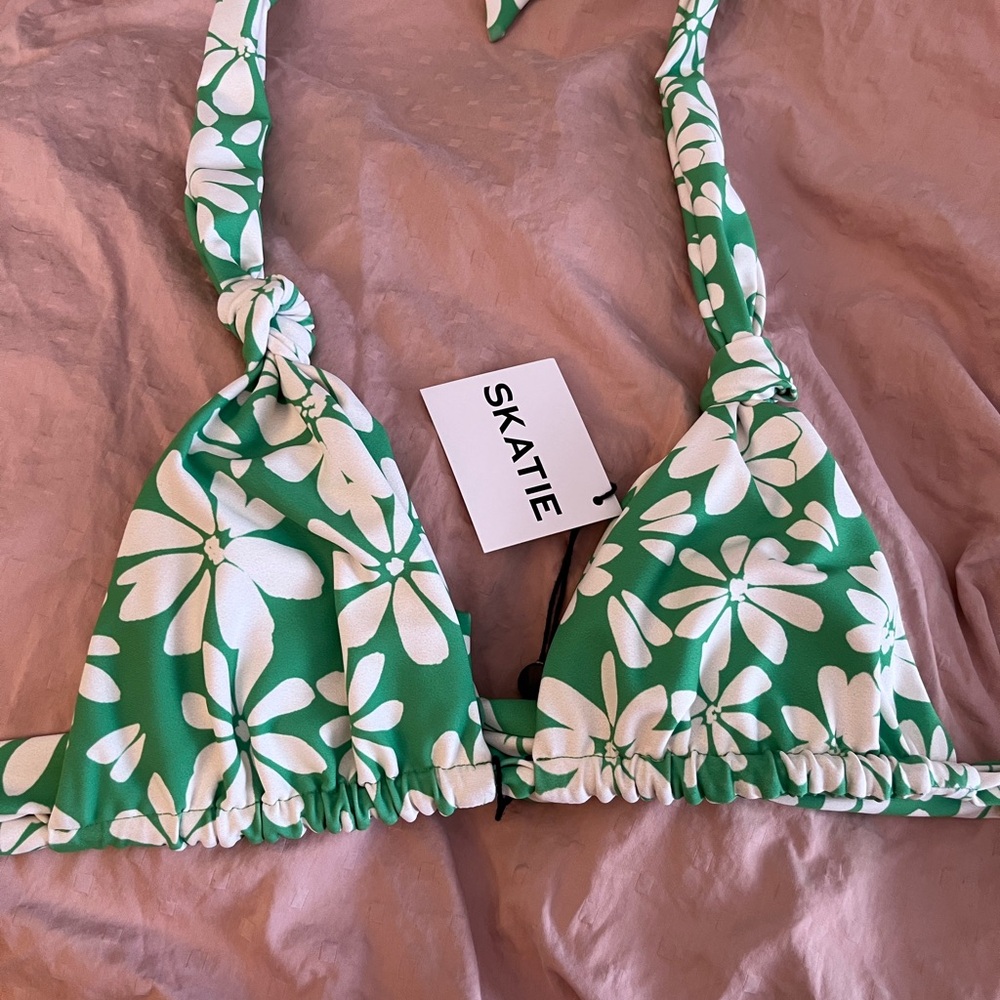 NWT Skatie Darby Top |Wms M